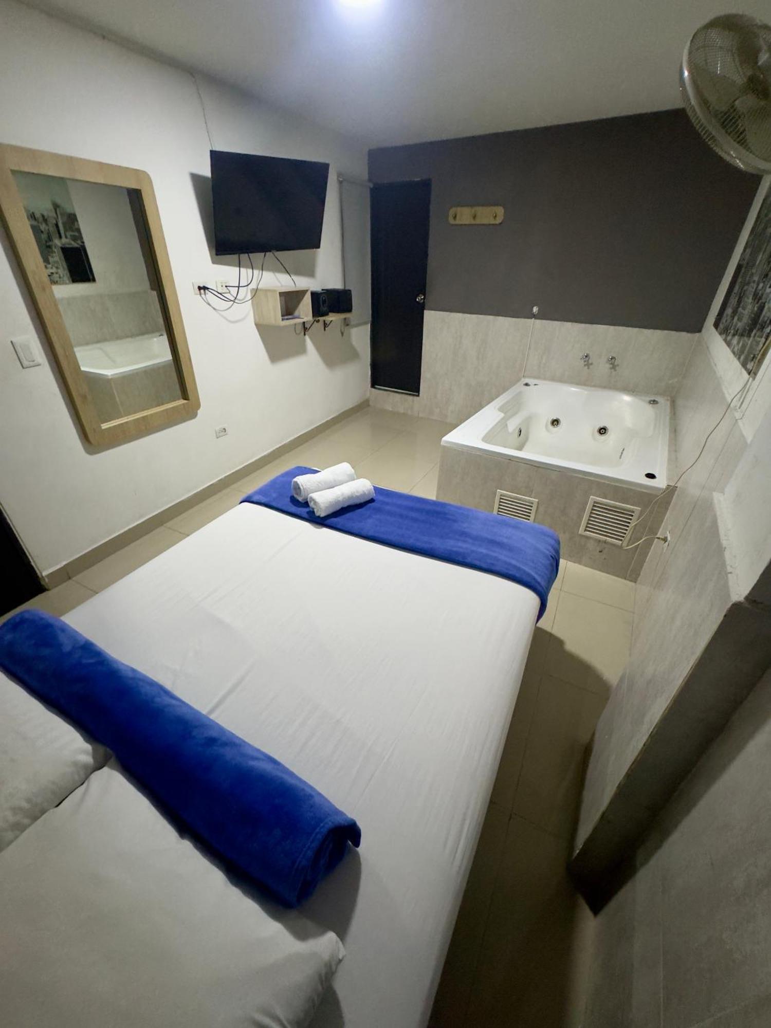 Hotel Select Medellín Dış mekan fotoğraf