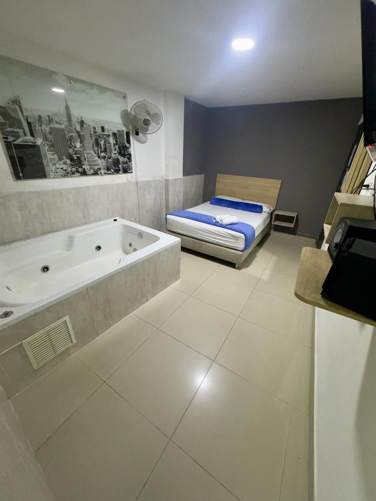 Hotel Select Medellín Dış mekan fotoğraf